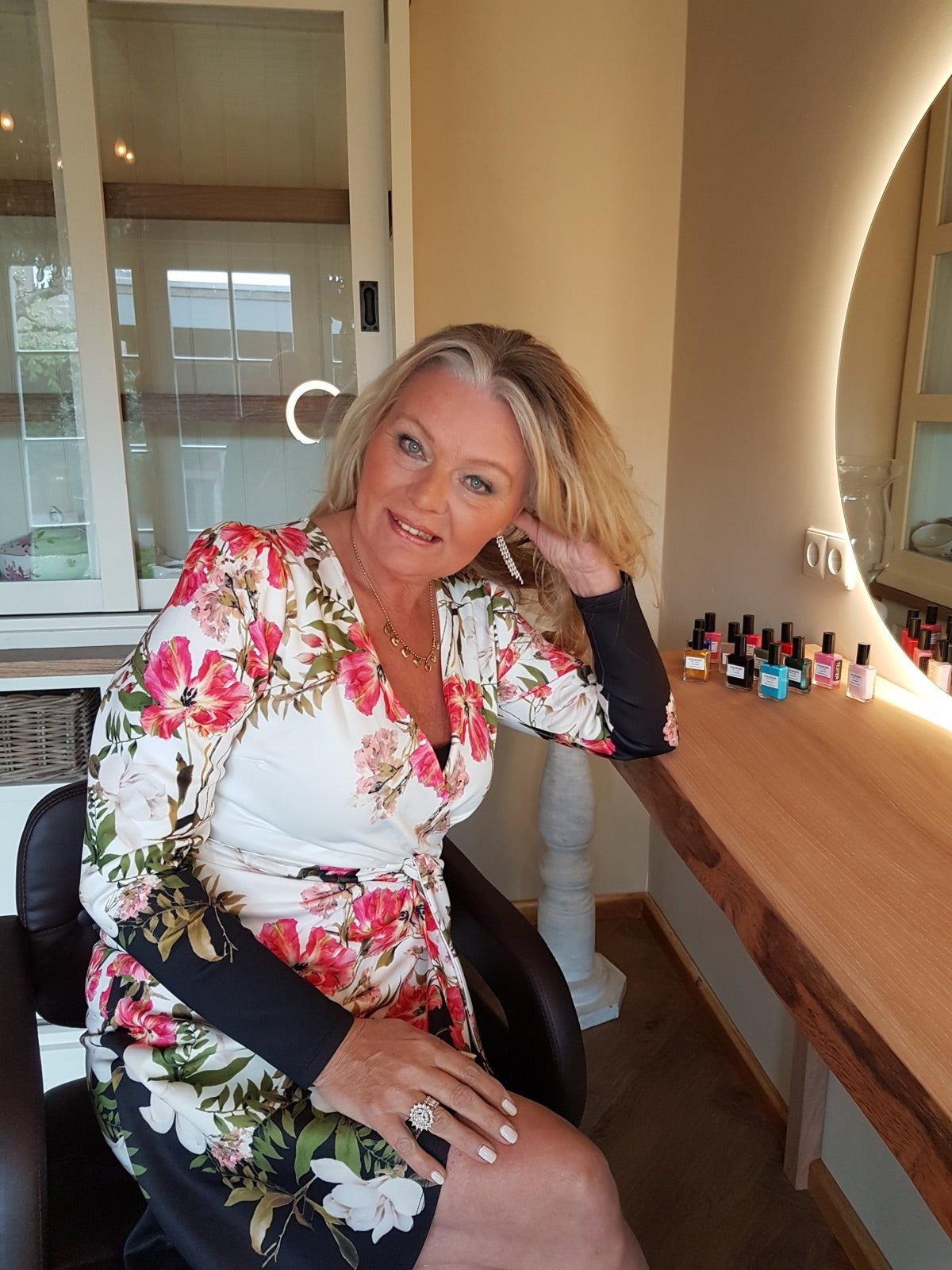 Mirjam in haar salon
