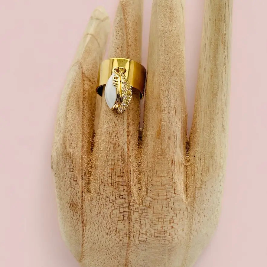 Adjustable Beach Ola ring met schelp bedel en strass
